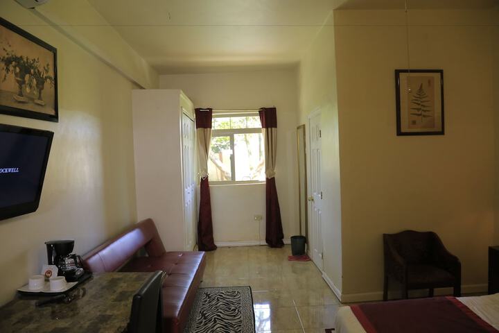 Room 14 of 68