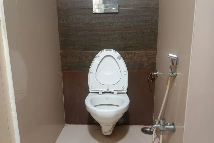 Room 42 of 54
