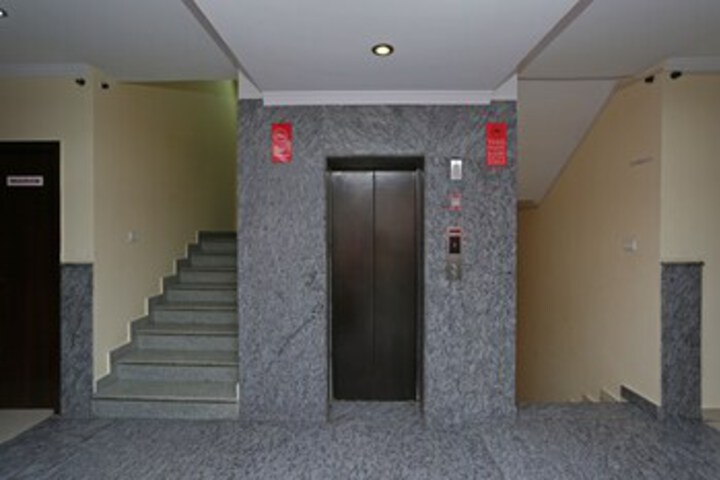 Ballroom/Hall 9 of 25