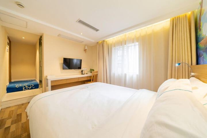 Room 20 of 48
