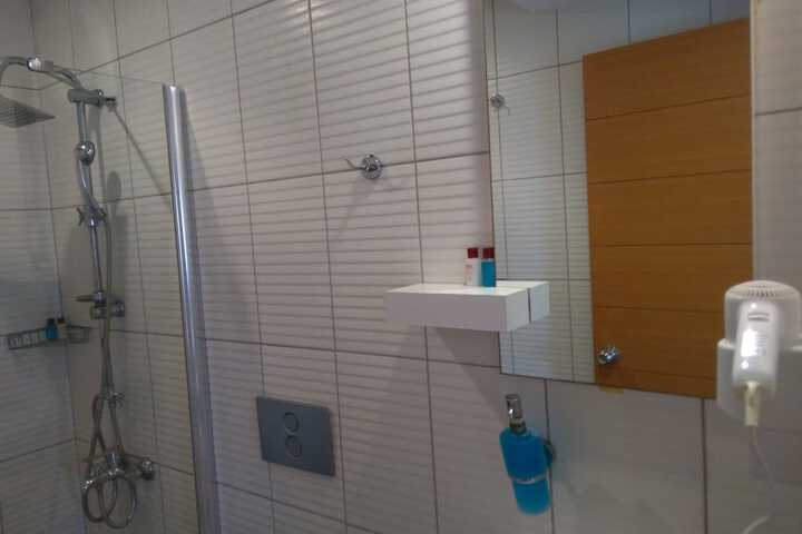 Room 60 of 123