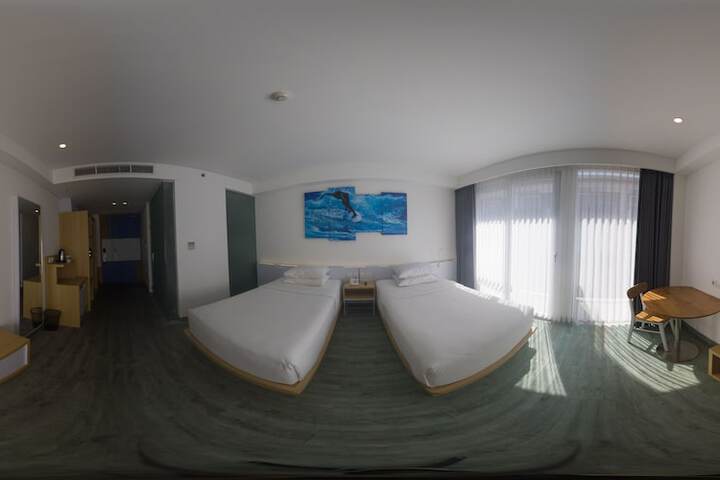 Room 22 of 54
