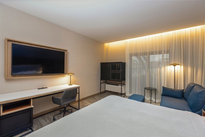 Room 10 of 54