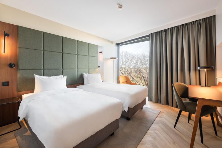Room 15 of 63