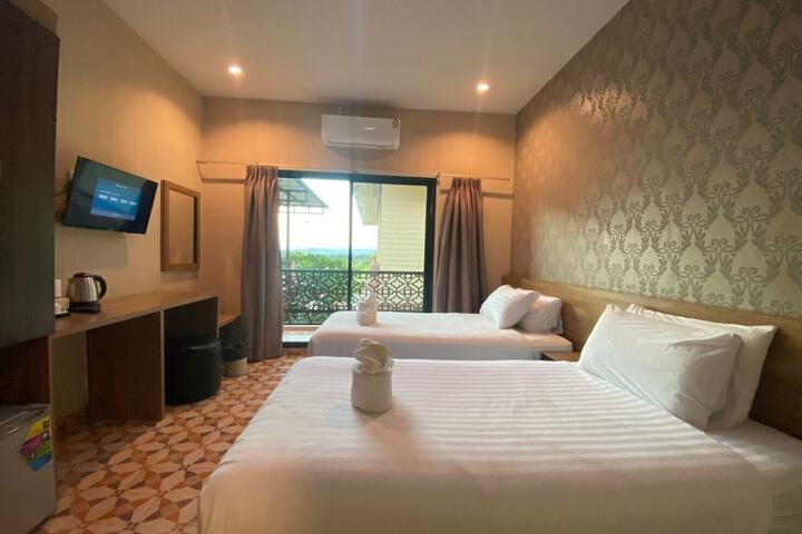 Room 36 of 94