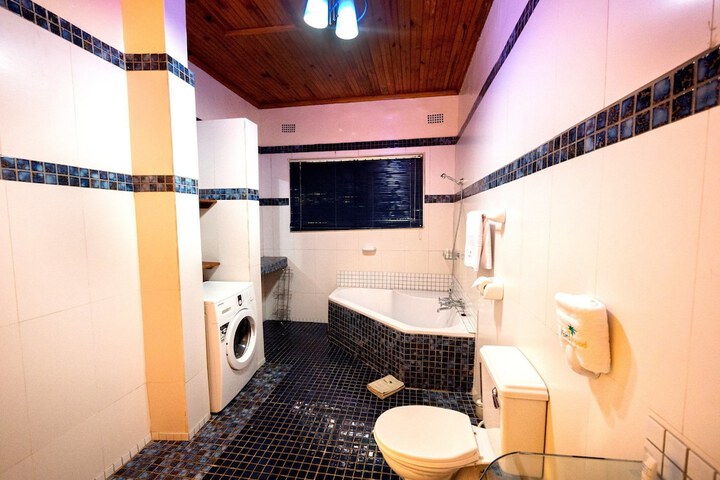 Room 10 of 46
