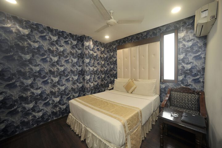 Room 12 of 57