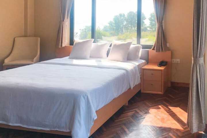 Room 7 of 15
