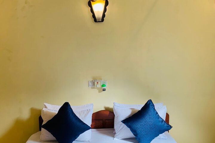 Room 17 of 36