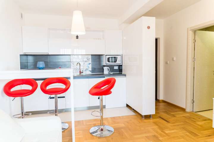 Room 10 of 67