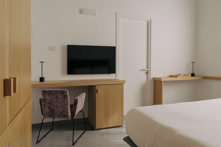 Room 13 of 66