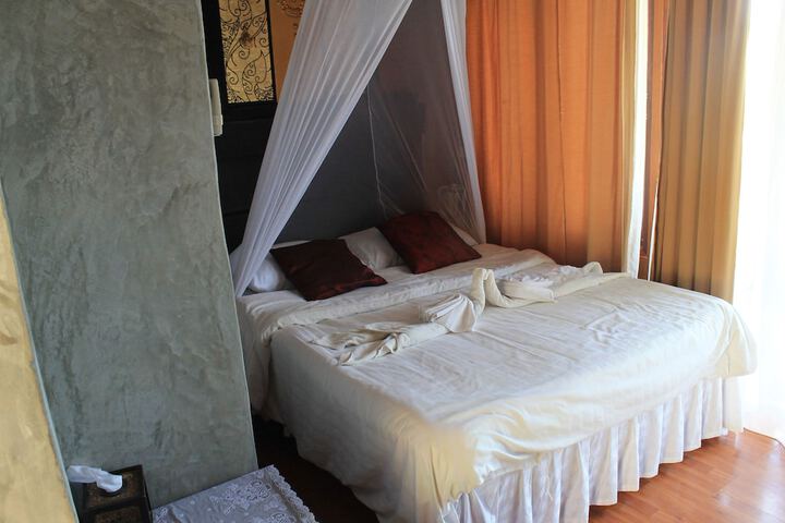 Room 3 of 17