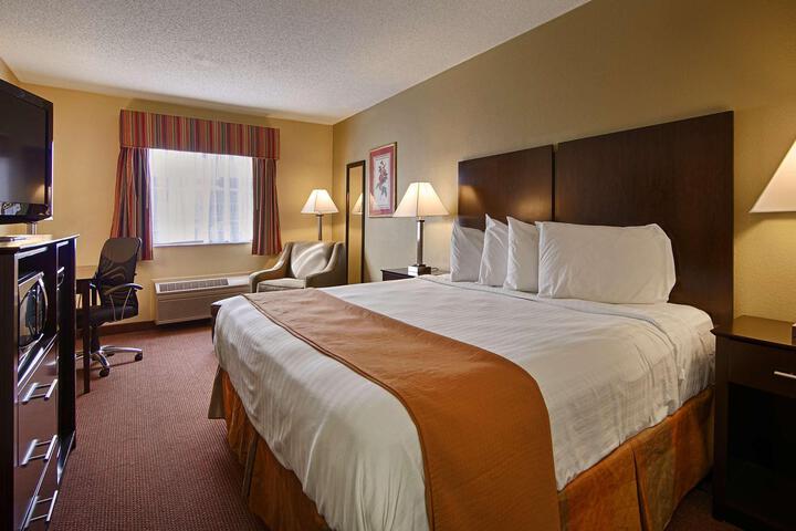 1 King Bed (8 of 12)