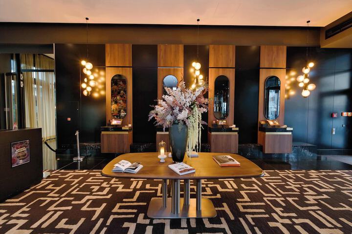 Lobby Photo