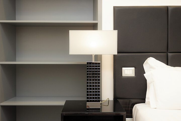 Room 93 of 222
