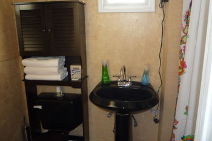 Room 6 of 81