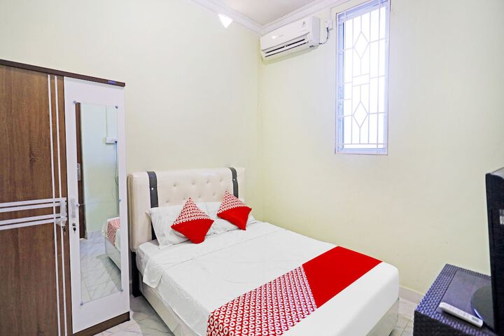 Room 8 of 27