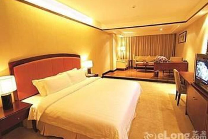 Room 5 of 20