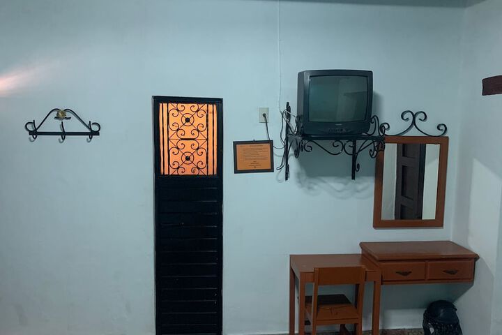 Room 26 of 64