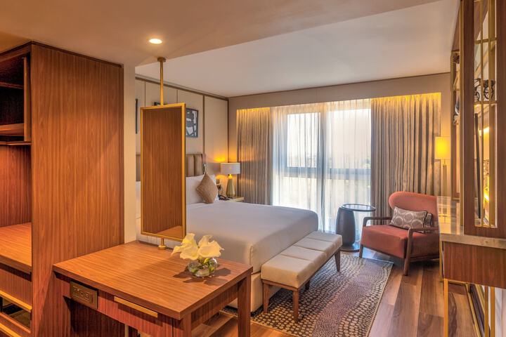 Room 17 of 80