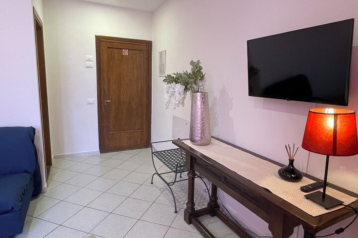 Room 21 of 37