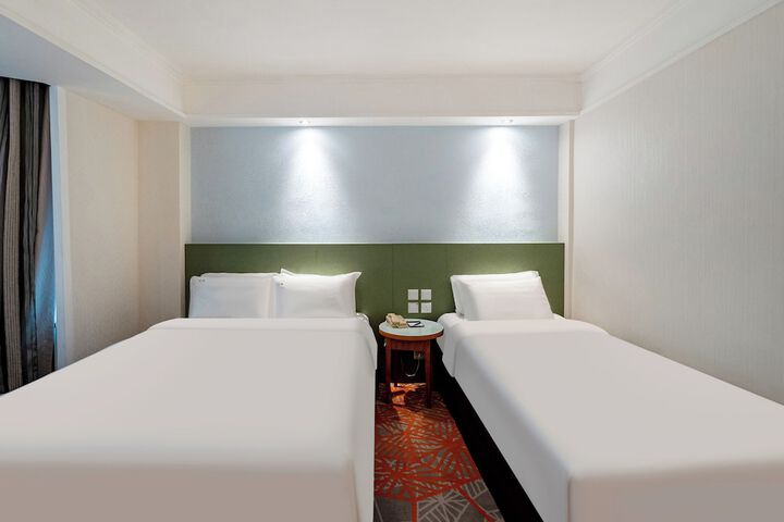 Room 49 of 103