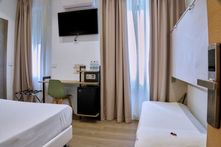 Room 34 of 72