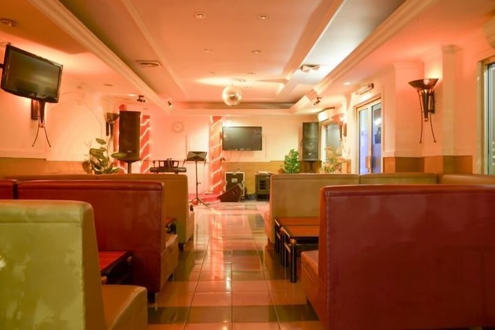 Cafe