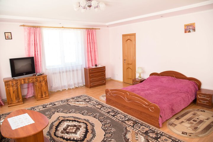 Room 7 of 44