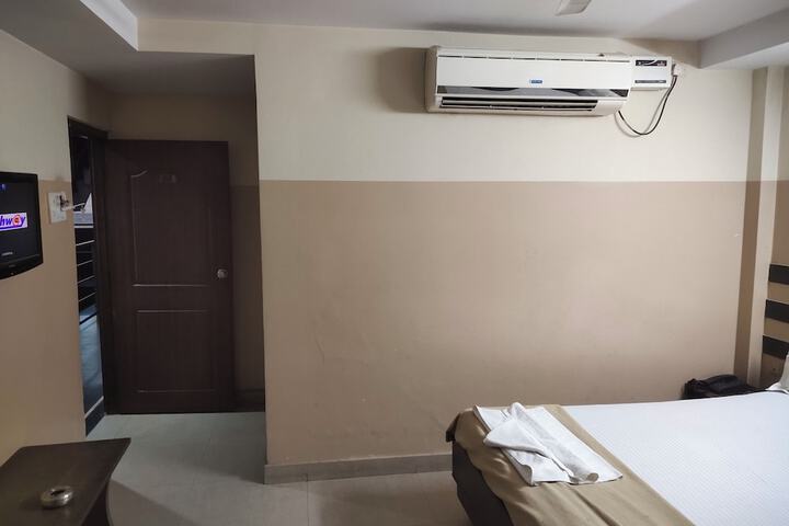 Room 21 of 36