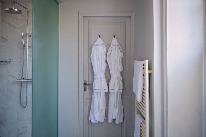 Room 15 of 26