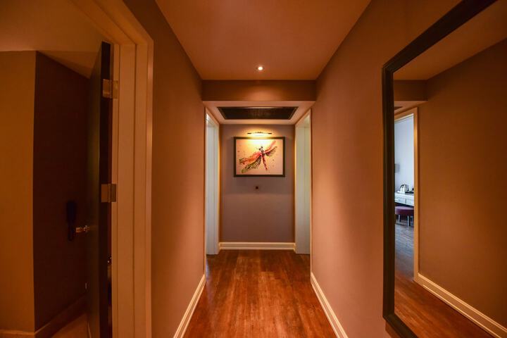 Room 9 of 65