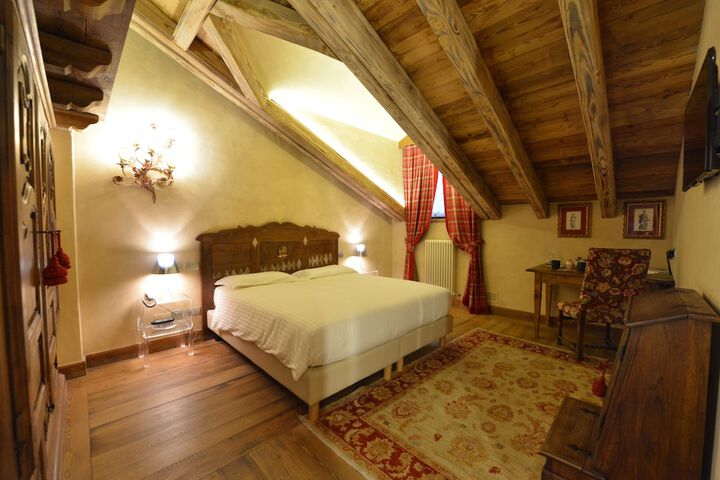 Room 20 of 44