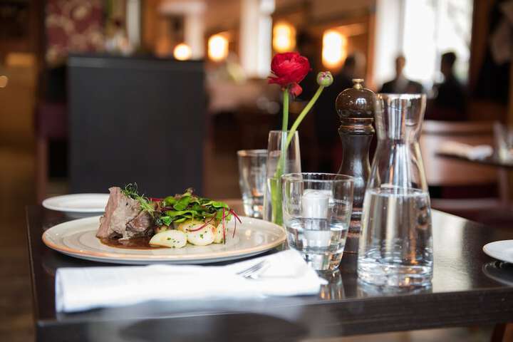 Dining 50 of 59