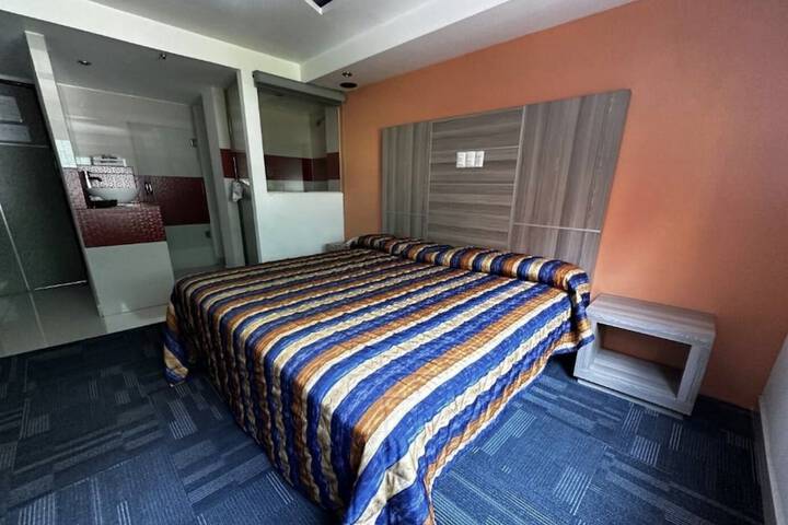 Room 9 of 26