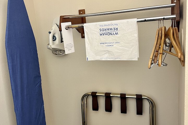 Room amenity