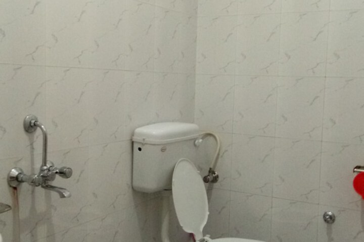 Room 30 of 59