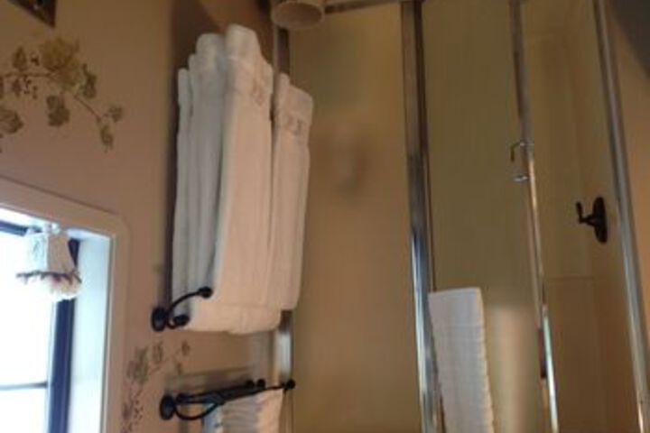 Room 3 of 24