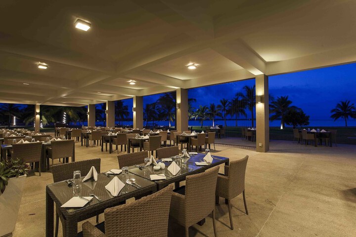 Dining 80 of 121