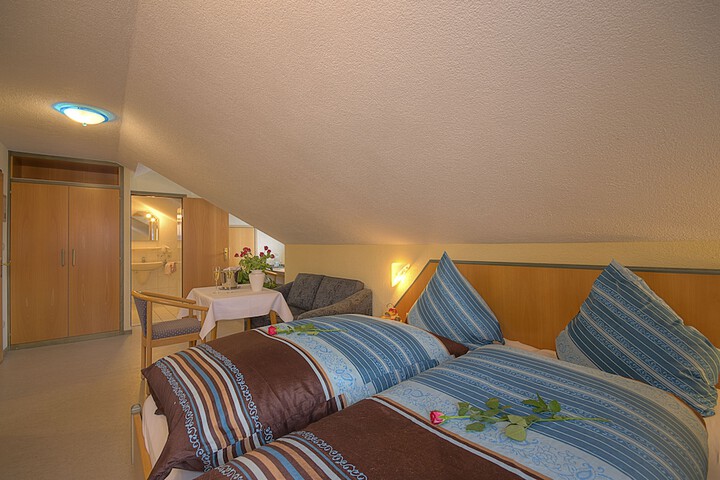 Room 8 of 49
