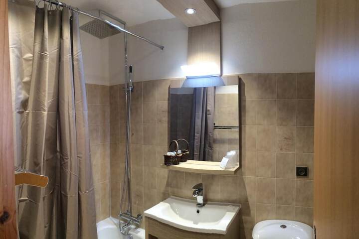 Room 20 of 47