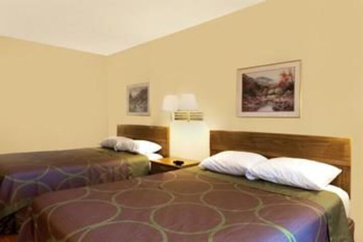 Room 18 of 32