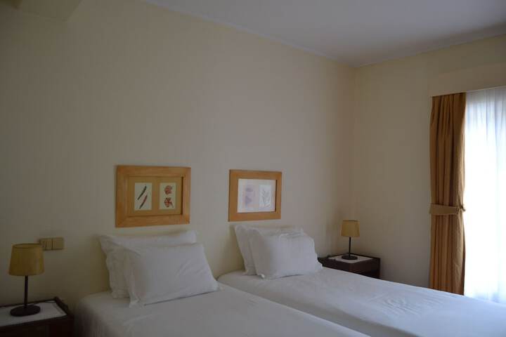Room 4 of 46