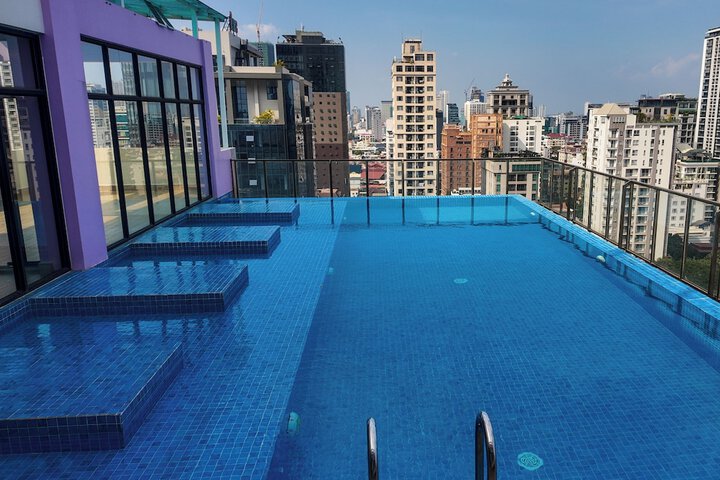 Pool 20 of 40