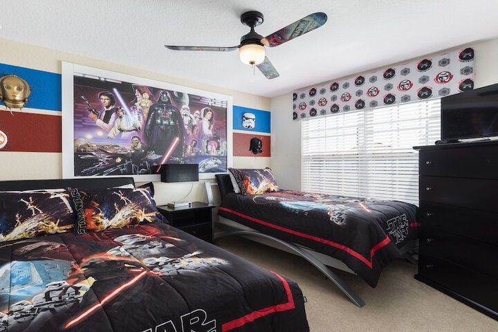 Room 17 of 710