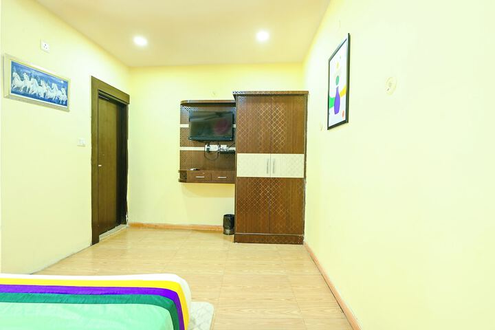 Room 27 of 45