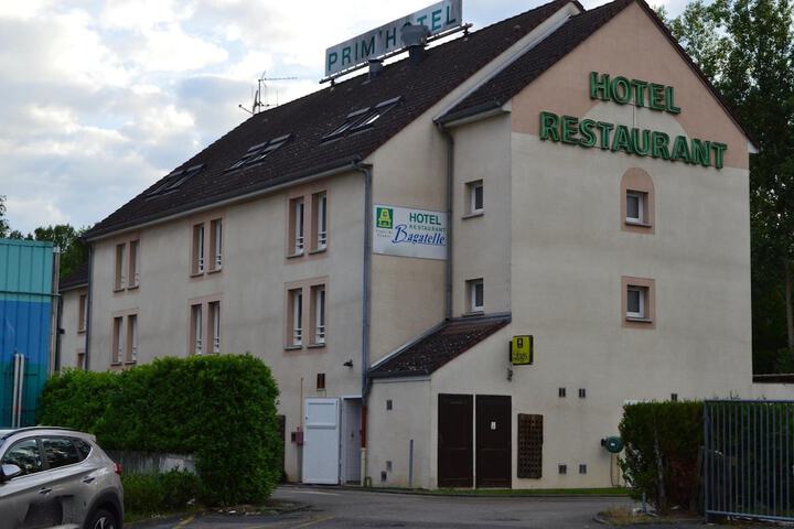 Hotel 37 of 38