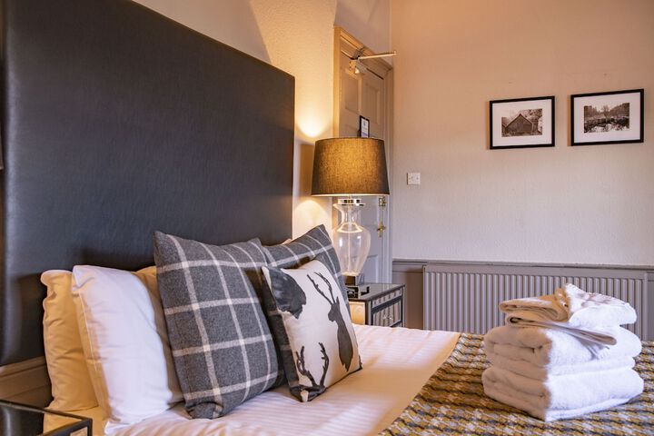 Room 35 of 69