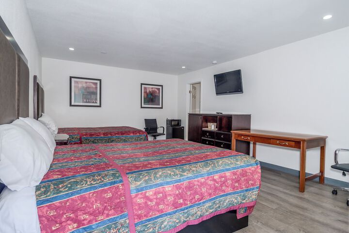 Room 13 of 43