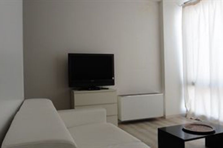 Room 737 of 871